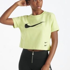 Nike Women’s Green Crop Top Tee Size S